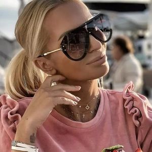 Women’s Sunglass Shields Black and Grey